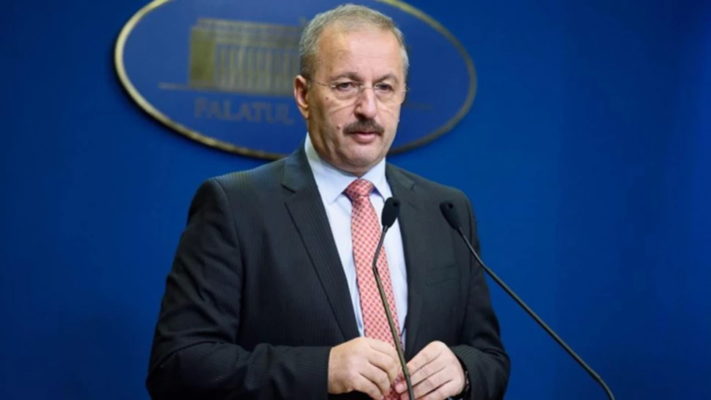 Ministrul Vasile Dîncu: În acest moment vorbim doar de sprijin umanitar pentru Ucraina, nu de armament