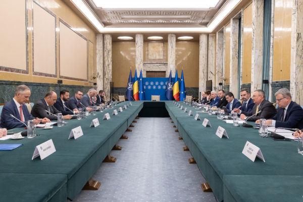 Premierul a discutat cu reprezentanţii Concordia despre identificarea unor noi soluţii pentru susţinerea mediului de afaceri