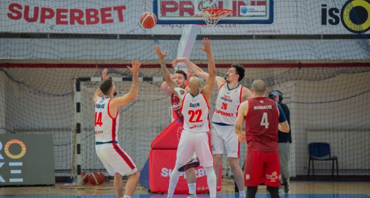 Baschet masculin: CSM CSU Oradea şi FC Argeş s-au calificat în semifinalele Ligii Naţionale