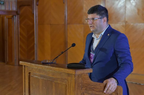 Deputatul AUR Ringo Dămureanu: Ar trebui să analizăm dacă numărul mandatelor primarilor trebuie limitat la două