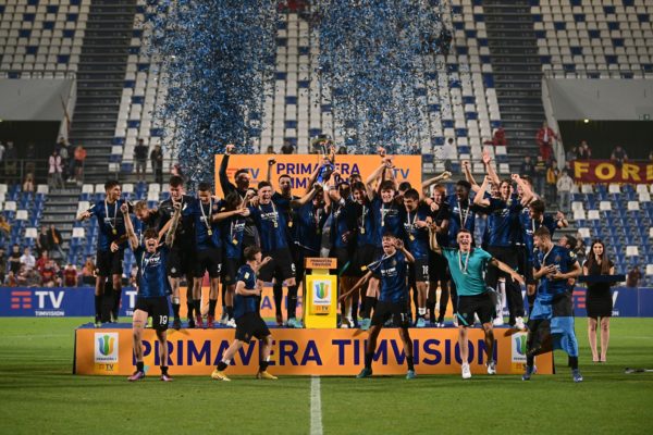 Fotbal: Cristian Chivu a câştigat titlul în Italia la Under-19, cu Inter Primavera