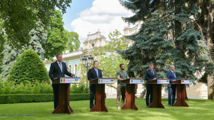Franţa, Germania, Italia şi România susţin candidatura ”imediată” a Ucrainei la UE