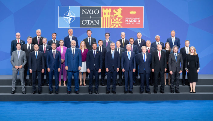 Statele NATO au aprobat noul concept strategic: Rusia, considerată o ”ameninţare” şi China o ”provocare” pentru interesele Alianţei