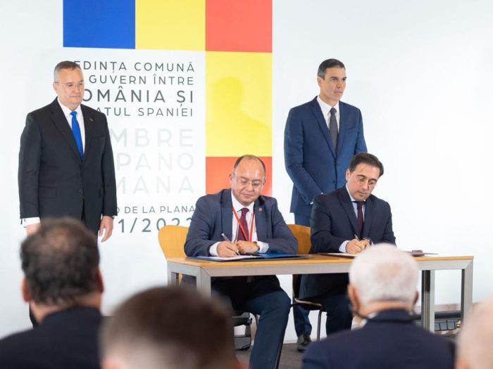 Miniştrii de Externe român şi spaniol au stabilit începerea cât mai curând a negocierilor pentru dubla cetăţenie