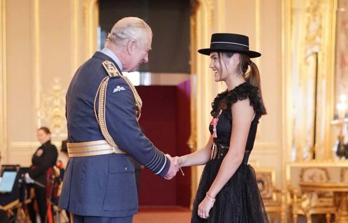 Tenis: Emma Răducanu, decorată de Regele Charles al III-lea