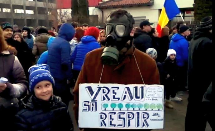 1200 de oameni au protestat la Sebes fata de construirea unei fabrici de formaldehida