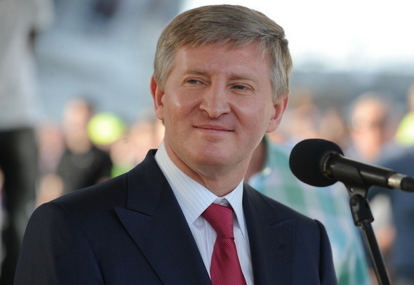 Miliardarul Akhmetov fuge din Ucraina in Romania. Avem toate detaliile “exilului”