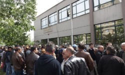 Angajații Regiei Autonome pentru Activități Nucleare reiau protestele