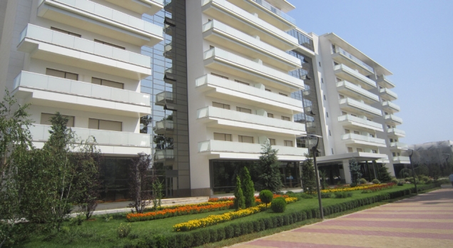 Decizia dura pe care a luat-o Adrian Sarbu! Isi vinde apartamentul de lux din statiunea Mamaia!