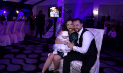 Andra si Catalin Maruta si-au botezat fetita. Ce i-a urat nasul Paszkany micutei Eva
