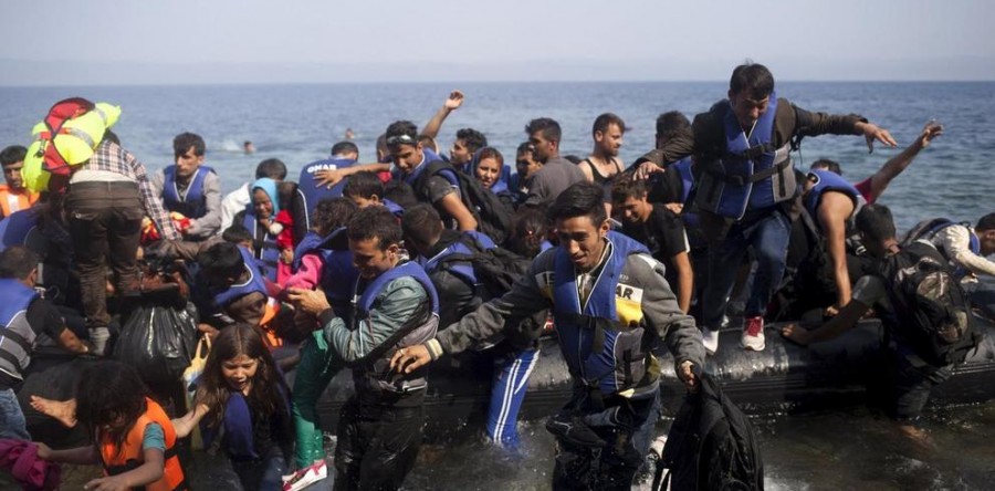 Criza migranților: O mie de persoane, salvate în largul coastelor libiene