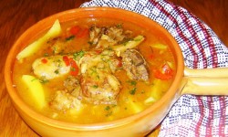 Tocanita de miel cu cartofi