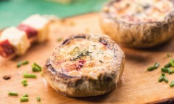 Ciuperci umplute cu branzeturi