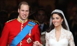 Poate fi considerata familia perfecta. Prima imagine oficiala cu Kate Middleton si Printul William, cu cei doi copii