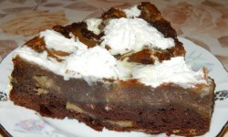 Tort cu mere in caramel