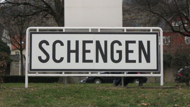 Zona Schengen de liberă circulație fără pașaport este crucială pentru cooperarea economică euro (Dijsselbloem)