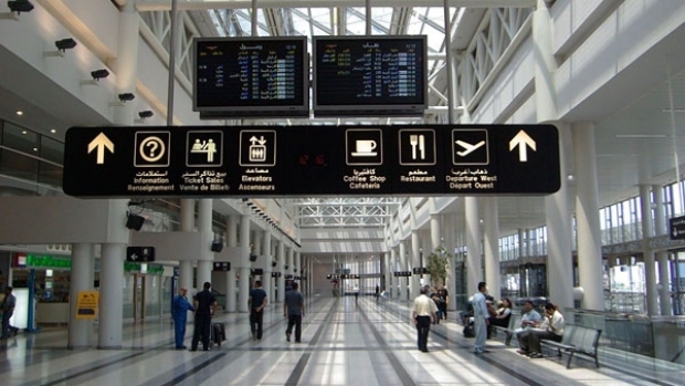Angajați ai aeroportului din Beirut, arestați pentru colaborare cu teroriști