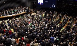 Brazilia: Deputații deschid calea demiterii președintei Dilma Rousseff