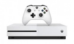 Xbox One S: alb si subtire