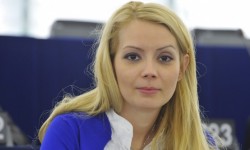 Sotia lui Victor Ponta a pierdut o avere cu cofetaria ei!