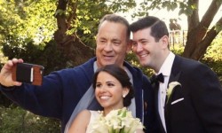 VIDEO Actorul Tom Hanks, apariție-surpriză la o ședință foto de nuntă din Central Park