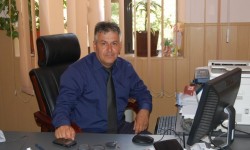 VIDEO Cum încearcă o primărie să prevină abandonul şcolar: Câte o tabletă pentru fiecare elev din comuna vâlceană Păuşeşti-Otăsău