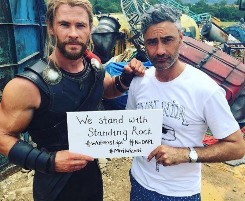 Actorul Chris Hemsworth, mesaj de protest pe Instagram împotriva proiectului energetic Dakota Access