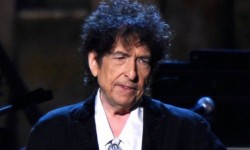 Bob Dylan nu va participa la ceremonia de înmânare a premiilor Nobel din cauza ”altor angajamente”