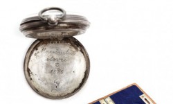 Ceasul lui Eminescu, adjudecat la 19.000 de euro