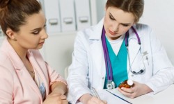 Focșani: Testări gratuite pentru depistarea precoce a cancerului de sân și a celui de col uterin