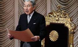 Japonia: Împăratul Akihito împlinește 83 de ani, în plină dezbatere privind abdicarea sa