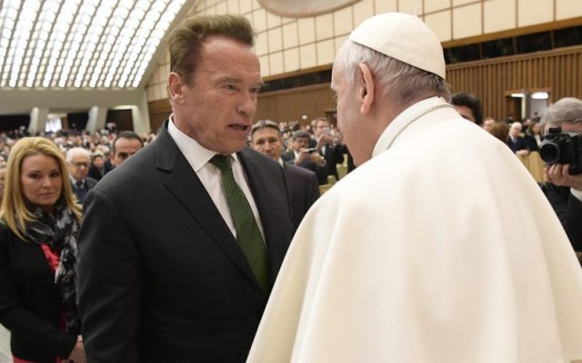 Arnold Schwarzenegger, alături de prietena sa Heather Milligan la audiența săptămânală a papei Francisc