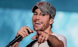Enrique Iglesias se relaxează la Marrakech în compania producătorului RedOne