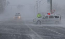 Circulație rutieră în condiții de iarnă, mai multe localități fără energie electrică