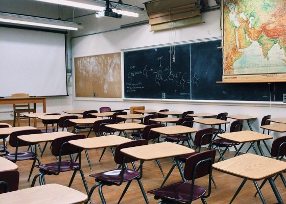 ROMÂNII DIN STRĂINĂTATE POT SUSŢINE UN EXAMEN DE BACALAUREAT SPECIAL