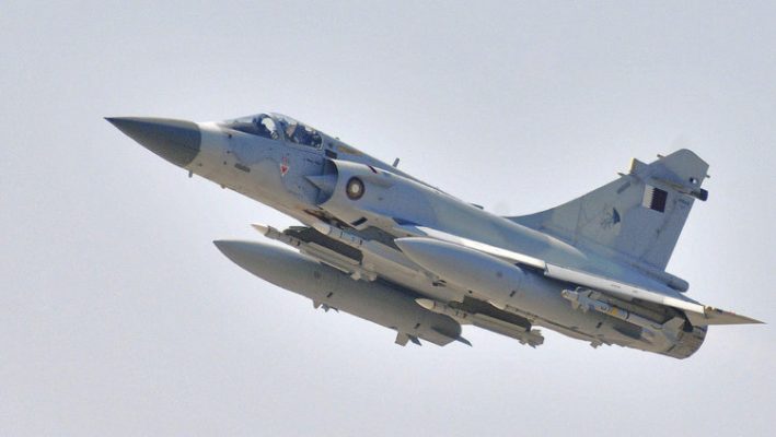 Un Mirage 2000 dispărut miercuri de pe radare în Franţa: echipajul, căutat în continuare