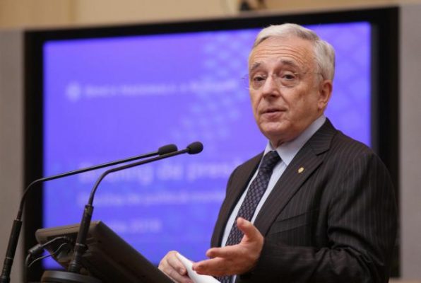 Isărescu: Intrarea în zona Euro nu mai este un panaceu; dacă intrăm nepregătiţi, problemele se agravează