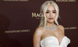 Bijuteriile cântăreţei Rita Ora, în valoare de 3,5 milioane de dolari, uitate în avion