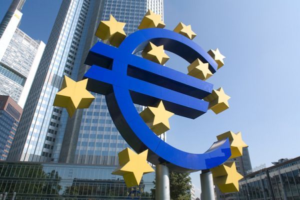 BCE: Sunt necesare fuziuni pentru eficientizarea sectorului bancar european