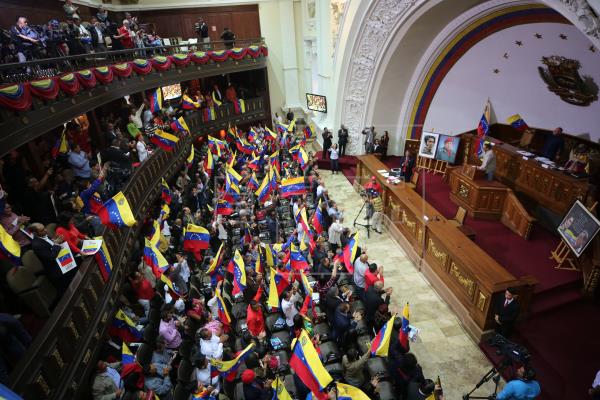 Venezuela: Adunarea constituantă anunţă că vrea să organizeze alegeri legislative anticipate
