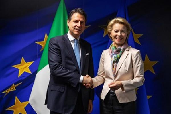 Premierul italian vrea ca statele UE ce refuză să participe la redistribuirea migranţilor ”să sufere mult financiar”