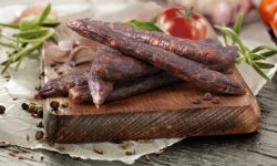 Cârnaţii de Pleşcoi, al şaselea produs românesc recunoscut şi protejat în UE