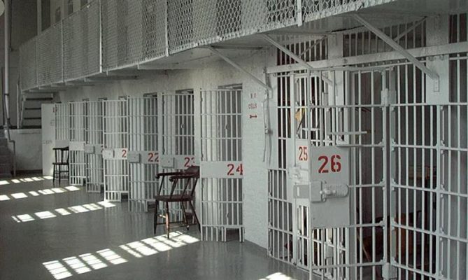 Roman (PNL): Aproape 1.900 de deţinuţi eliberaţi mai repede, reîncarceraţi; solicităm abrogarea recursului compensatoriu