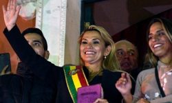Bolivia: Senatoarea Jeanine Anez s-a proclamat preşedinte interimar