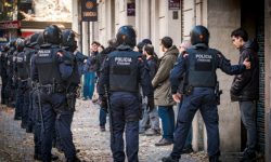 Adolescenţi arestaţi în Spania în cadrul unei operaţiuni internaţionale împotriva pornografiei infantile