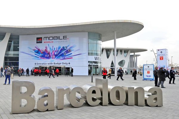 Congresul Mondial al Telefoniei Mobile de la Barcelona va avea loc în pofida virusului din China