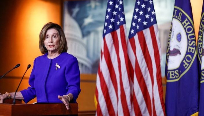 Procesul de destituire a lui Donald Trump: Şefa democraţilor prelungeşte aşteptarea
