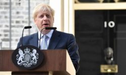 Premierul britanic Boris Johnson vrea un pod între Irlanda de Nord şi Scoţia