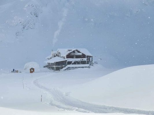 Sibiu: În zona turistică Bâlea Lac este cel mai mare strat de zăpadă, de 141 centimetri
