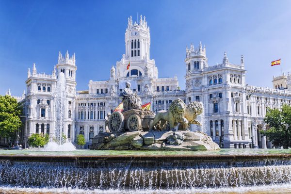 Spania a înregistrat un număr record de turişti străini în 2019